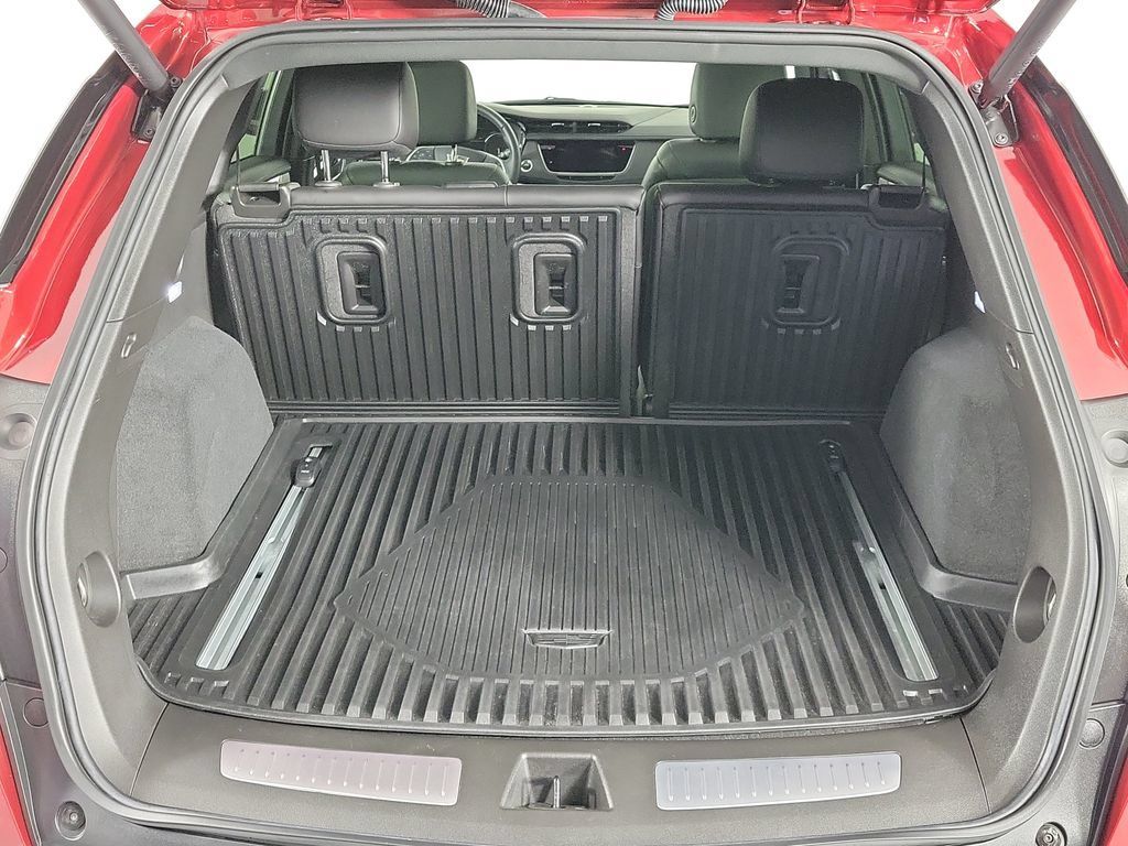 Certified 2024 Cadillac XT5 Premium Luxury w/ LPO, Floor Liner Package FWD image 8