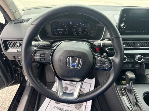 Used 2024 Honda Civic Touring image 25
