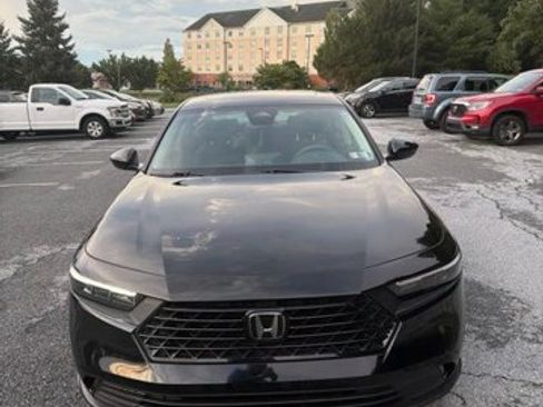 Used 2024 Honda Accord EX image 2