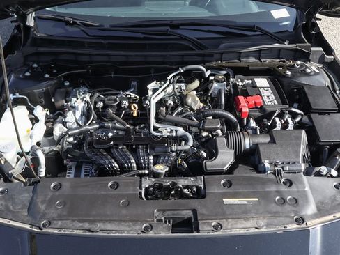 Used 2025 Nissan Altima 2.5 SV w/ SV Special Edition Package FWD image 11