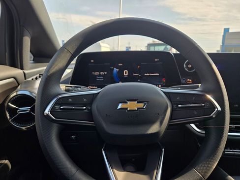 New 2026 Chevrolet Equinox EV LT image 26