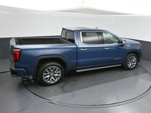 Used 2024 GMC Sierra 1500 Denali AWD/4WD image 32