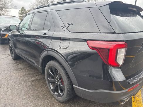 Used 2023 Ford Explorer ST w/ Equipment Group 401A image 8