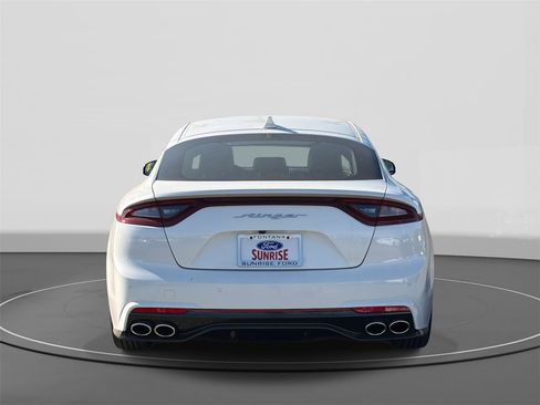 Used 2019 Kia Stinger image 5