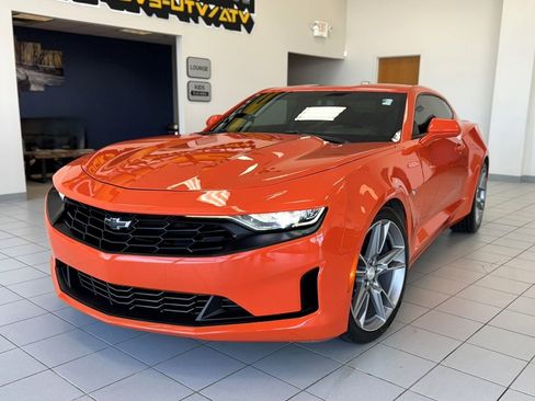 Used 2020 Chevrolet Camaro LT w/ RS Package image 40