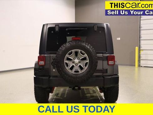 Used 2018 Jeep Wrangler Unlimited Rubicon w/ Connectivity Group AWD/4WD image 7