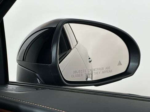 Used 2026 Mercedes-Benz GLC 300 4MATIC image 24