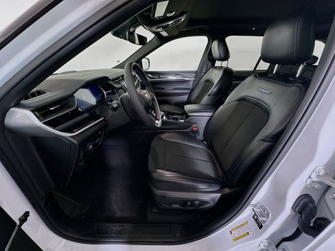 Used 2023 Jeep Grand Cherokee Trailhawk w/ Advanced Protech Group II image 13