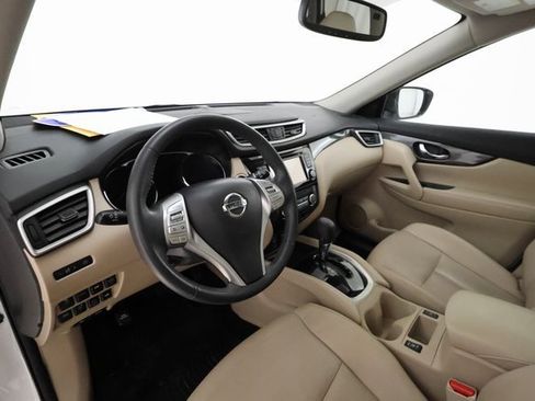 Used 2016 Nissan Rogue SL w/ SL Premium Package image 9