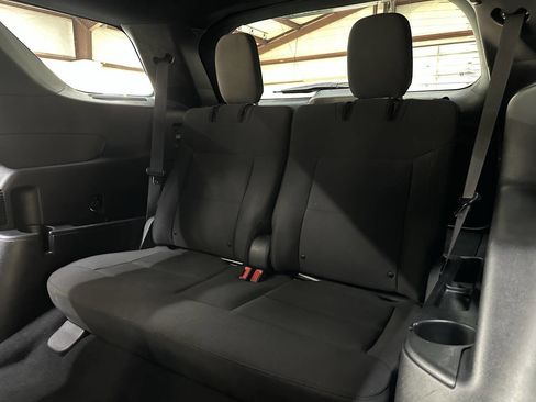Used 2020 Ford Explorer XLT w/ Class III Trailer Tow Package image 14