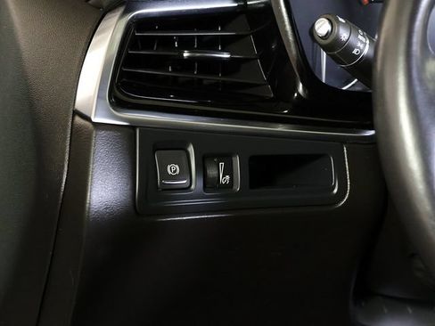 Used 2023 Cadillac XT6 Premium Luxury w/ LPO, Floor Liner Package AWD/4WD image 28