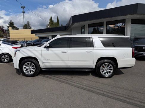 Used 2016 GMC Yukon XL Denali AWD/4WD image 2