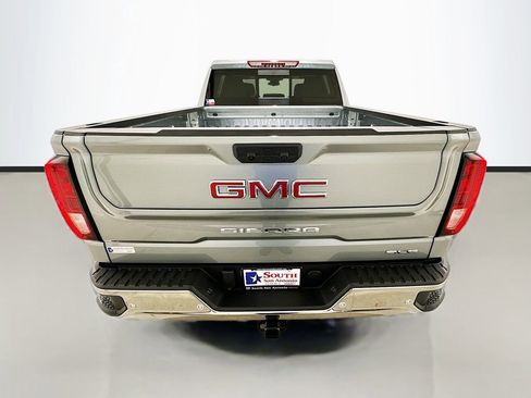 New 2026 GMC Sierra 1500 SLE w/ Preferred Package AWD/4WD image 6