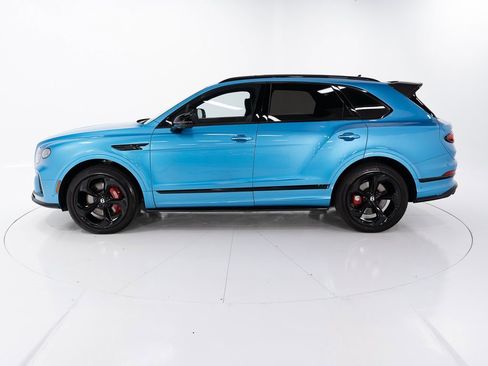 Certified 2025 Bentley Bentayga image 2