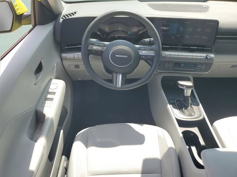 Used 2024 Hyundai Kona SEL FWD image 12