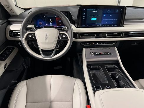 New 2026 Lincoln Aviator AWD image 8