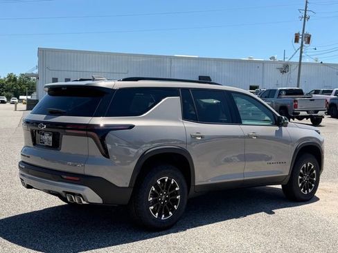 New 2026 Chevrolet Traverse Z71 w/ Enhanced Driving Package AWD/4WD image 6