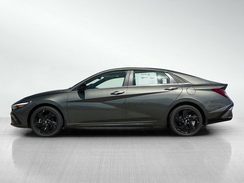 New 2026 Hyundai Elantra SEL Sport Premium FWD image 4