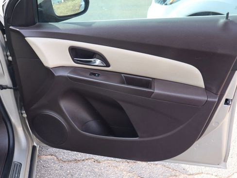 Used 2014 Chevrolet Cruze Diesel image 14