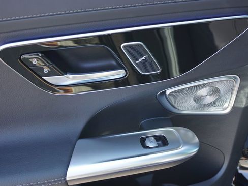 Certified 2025 Mercedes-Benz C 300 Sedan image 40