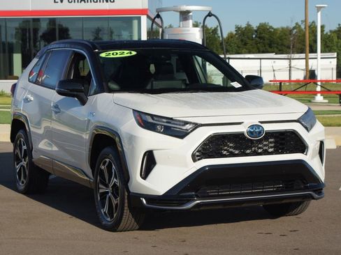 Used 2024 Toyota RAV4 XSE image 2