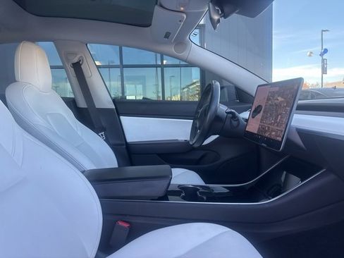 Used 2018 Tesla Model 3 Long Range image 11