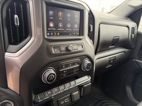 Used 2022 Chevrolet Silverado 1500 Custom AWD/4WD image 5
