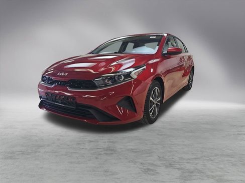 Used 2023 Kia Forte LXS image 7