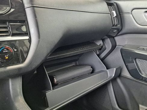 Used 2023 Nissan Pathfinder SV FWD image 19