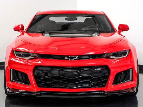 Used 2017 Chevrolet Camaro ZL1 image 6