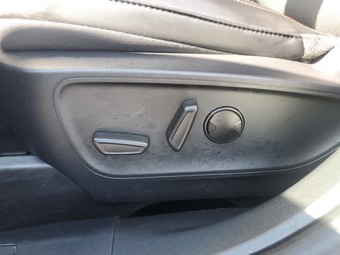 Used 2025 Ford Escape ST-Line FWD image 16