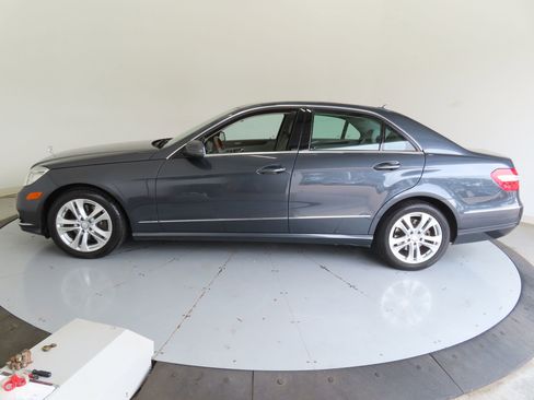 Used 2011 Mercedes-Benz E 350 Sedan image 7