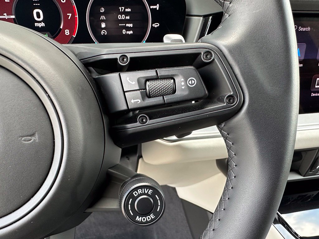 Certified 2026 Porsche Cayenne S AWD/4WD image 26