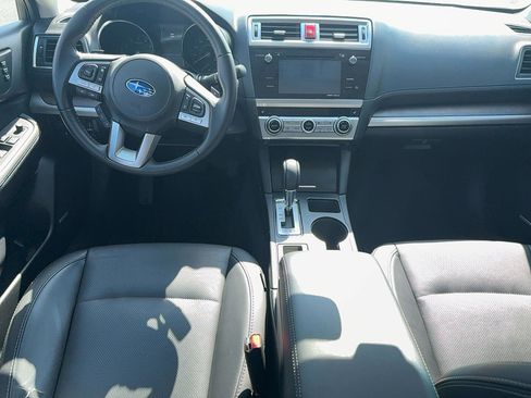 Used 2017 Subaru Outback 3.6R Limited AWD/4WD image 11