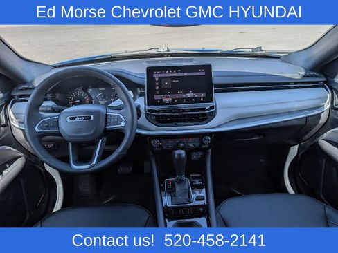 Used 2025 Jeep Compass Limited AWD/4WD image 15