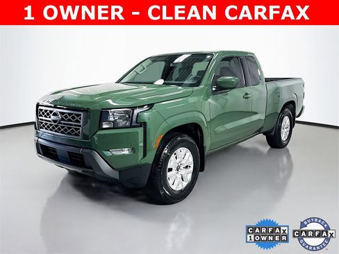 Used 2024 Nissan Frontier SV w/ SV Convenience Package image 2