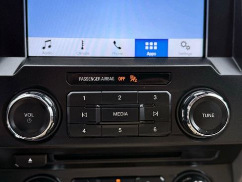 Used 2018 Ford F150 Lariat RWD image 48