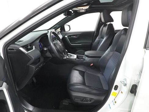 Used 2019 Toyota RAV4 XSE w/ XSE Weather Package AWD/4WD image 25