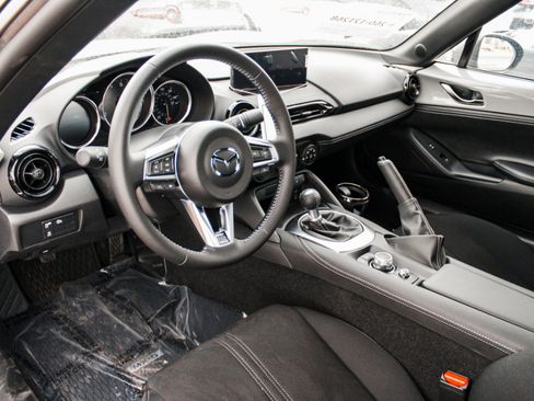 New 2026 MAZDA MX-5 Miata Club w/ Weather Package RWD image 10