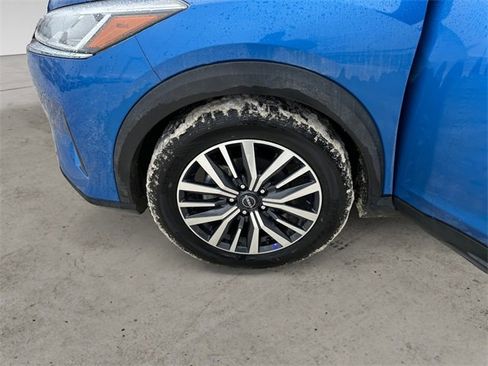 Used 2022 Nissan Kicks SV image 20