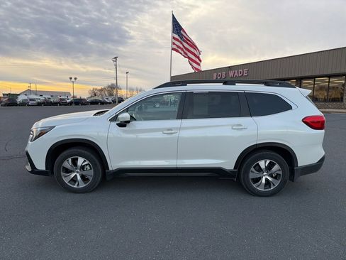 Certified 2025 Subaru Ascent Premium image 2