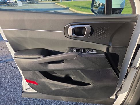 New 2026 Kia Sorento LX image 9