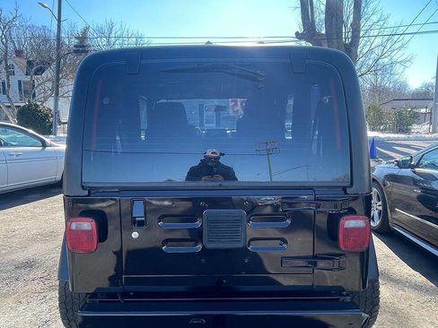 Used 2004 Jeep Wrangler X w/ Columbia Edition Group image 7