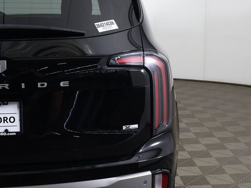 Used 2023 Kia Telluride SX X-Line AWD/4WD image 22