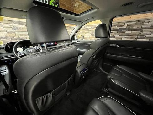 Used 2023 Hyundai Palisade Limited w/ Cargo Package AWD/4WD image 32
