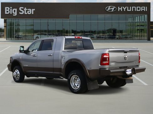 Used 2024 RAM 3500 Limited image 3