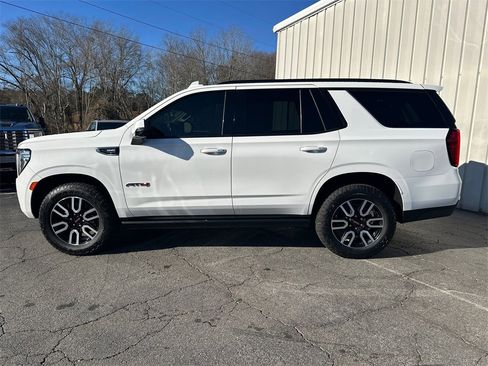 Used 2021 GMC Yukon AT4 w/ AT4 Premium Plus Package image 9