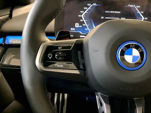 Certified 2024 BMW i5 M60 w/ Premium Package image 23