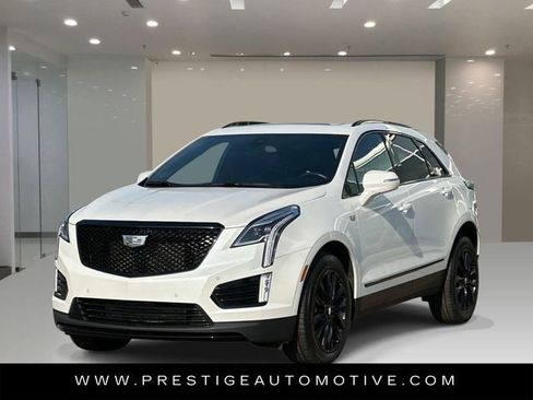Used 2022 Cadillac XT5 Sportv w/ LPO, ONYX Package AWD/4WD image 1