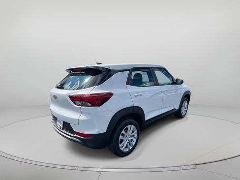 Used 2021 Chevrolet TrailBlazer LS image 3